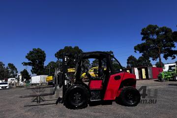   4WD 3 ton Bomaq Rough Terrain Forklift