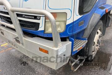 2010 Mitsubishi Fighter FM600 Curtainsider