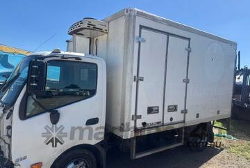 2020 Hino 300 616 Refrigerated Pantech