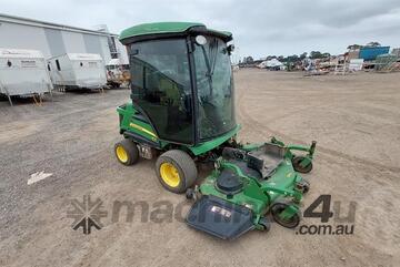 John Deere   1575 Terraincut