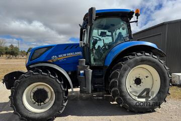 New Holland     T7.175