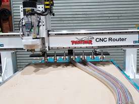 CNC 1325-H Router with 8 tools in line magazine - picture0' - Click to enlarge