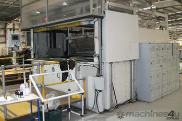 Modern large capacity vacuum former