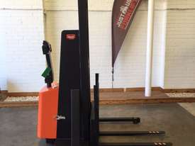 Crown Walkie Stacker 20IMT130a - 3300mm - picture0' - Click to enlarge