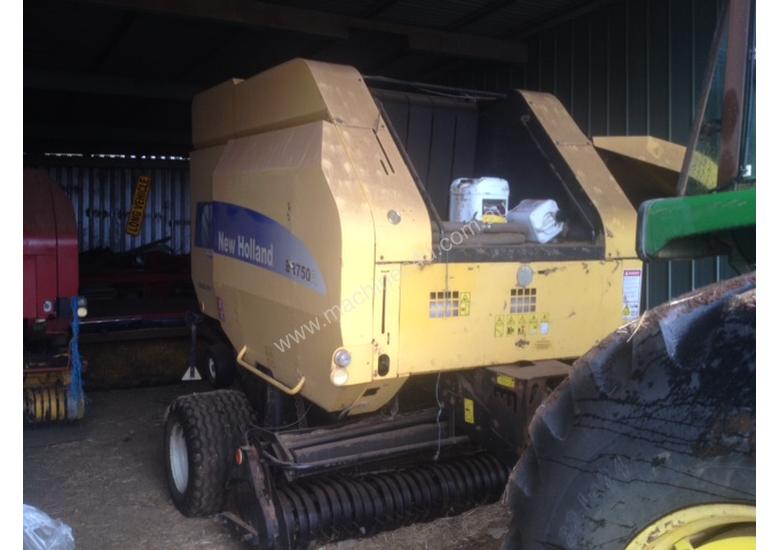 caption New Holland BR750A Round Baler