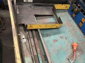 USED - Welded Products - Hydraulic Guillotine - 2.4m x 3mm - picture1' - Click to enlarge