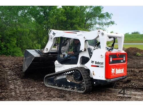T650 Compact Track Loader
