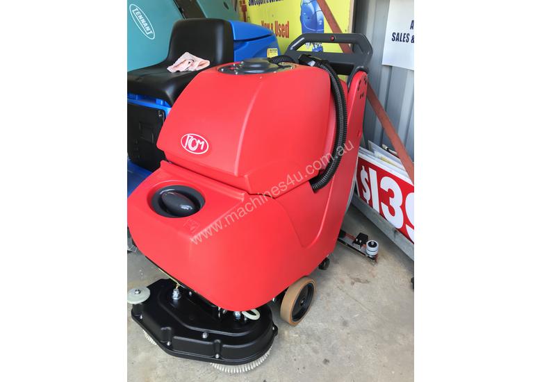caption Pre - Owned RCM Go 552T ultra low hrs 11.24 hrs only