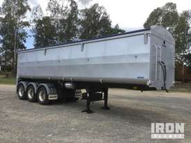 2017 Moore 9.4 M Tri/A Tipping Trailer - picture0' - Click to enlarge