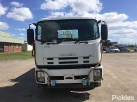 2008 Isuzu FVD1000 - picture1' - Click to enlarge