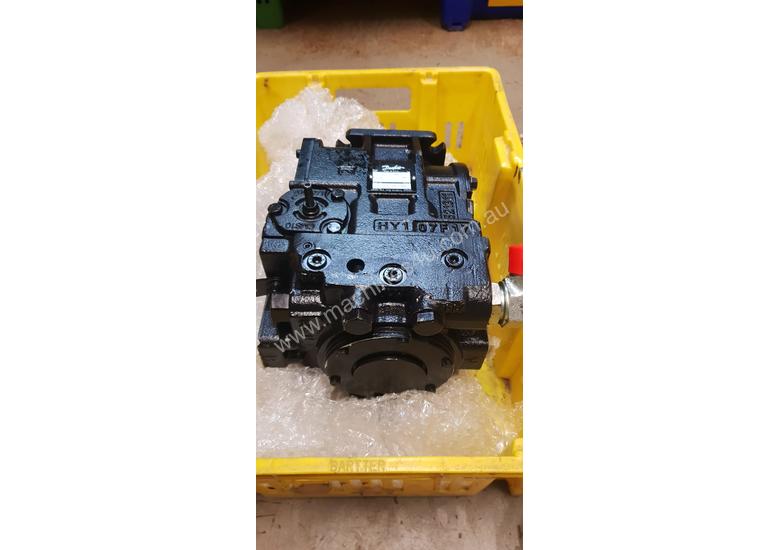 caption Hydraulic Pump - 75cc Sunstrand 90 Series
