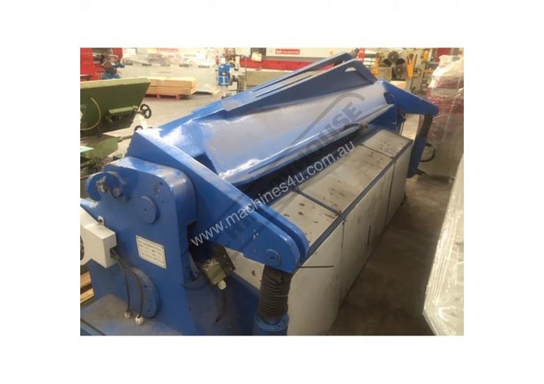 caption W62Y-3X2500