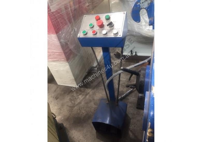 caption W62Y-3X2500