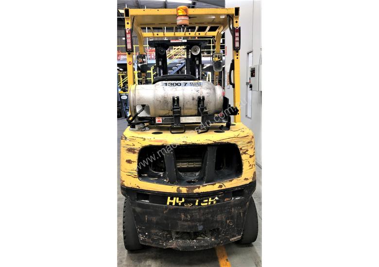 caption 2.5T LPG Counterbalance Forklift