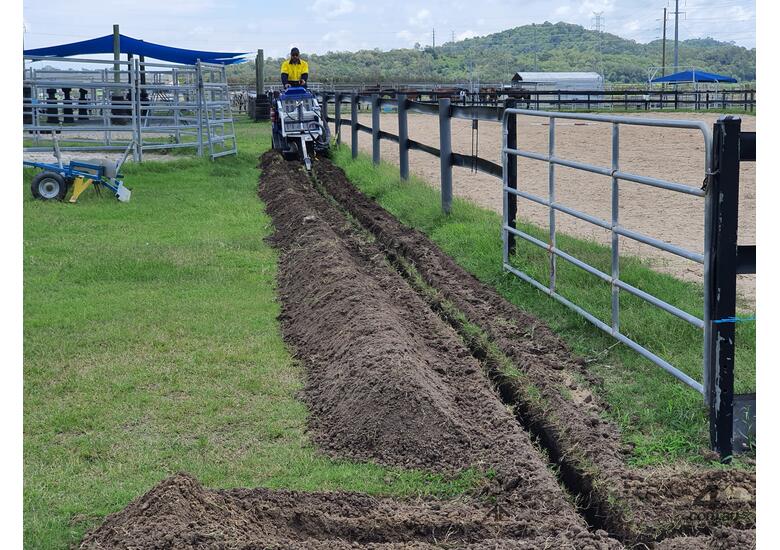 Trencher - Mini Loader -  Mini Big Foot