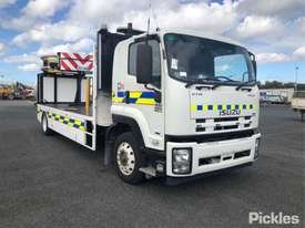 2015 Isuzu FTR900 Long - picture0' - Click to enlarge