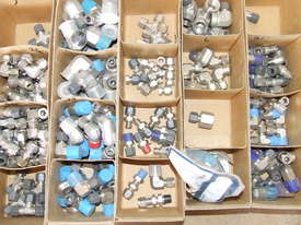 tube fittings / parker/swaglock - picture2' - Click to enlarge