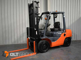 Toyota 3 Tonne Forklift 8 Series Diesel Low Hours FREE DELIVERY SYDNEY MELBOURNE BRISBANE - picture0' - Click to enlarge