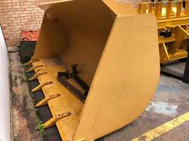 Unused 3 Cubic Meter GP Bucket , 3 meter wide to suit 17 ton to 18 ton Loader.  - picture0' - Click to enlarge