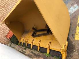 Unused 3 Cubic Meter GP Bucket , 3 meter wide to suit 17 ton to 18 ton Loader.  - picture1' - Click to enlarge