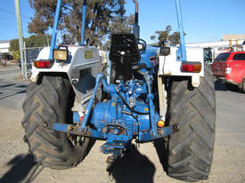 Ford 5610 FWA/4WD Tractor - picture2' - Click to enlarge