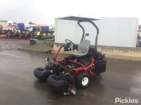 2014 Toro Greenmaster 3400 TriFlex - picture0' - Click to enlarge