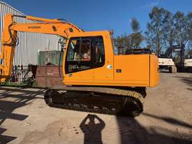 Hyundai R140-7 in excellent condition, with 4300 hours, tilt GP and trench buckets. Ring Shane 04126 - picture0' - Click to enlarge