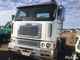 2007 Freightliner Argosy - picture2' - Click to enlarge