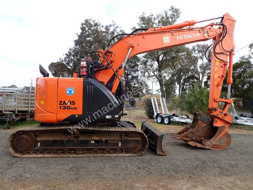 Hitachi Zaxis 135US Tracked-Excav Excavator