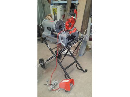 RIDGID 300 compact threading machine