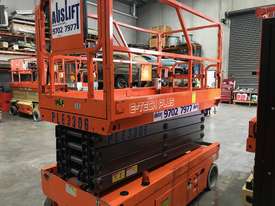 Used 2015 Dingli S1012-E 32ft Electric Scissor Lift - picture1' - Click to enlarge