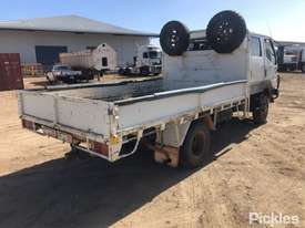 2007 Mitsubishi Canter 500/600 - picture2' - Click to enlarge