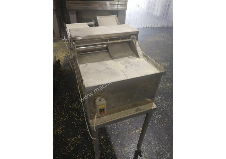 Used Made in Lebanon Dough Roller Flattener ideal for Pizzas Dough