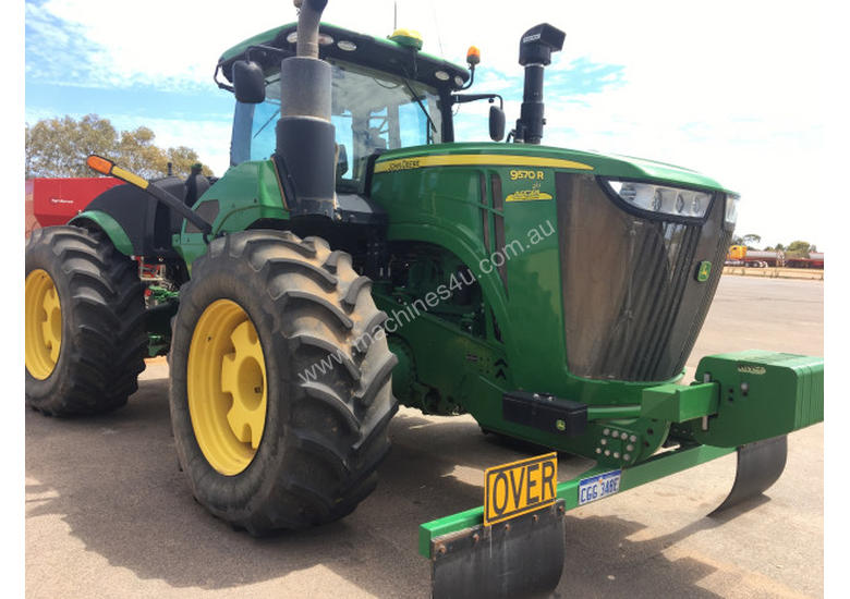caption John Deere 9570R FWA/4WD Tractor