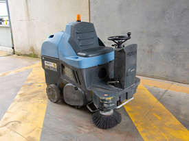 Fimap Battery Electric Sweeper - picture0' - Click to enlarge