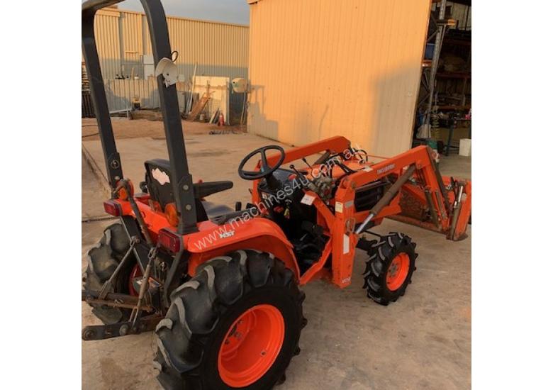 Used 2006 Kubota B2710 Tractors in , Listed on Machines4u