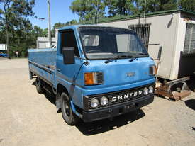1985 Mitsubishi Canter Wrecking Stock #1765 - picture0' - Click to enlarge
