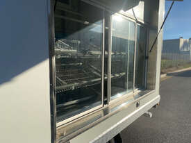 Isuzu NLR200 Refrigerated Truck - picture0' - Click to enlarge