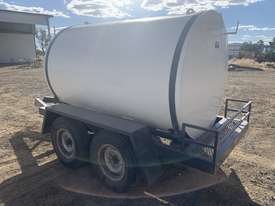 Tandem Fuel trailer - picture1' - Click to enlarge
