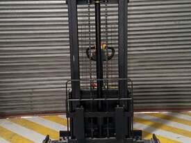 Liftsmart LS15 Electric Stacker - Selling before July 1 - picture2' - Click to enlarge