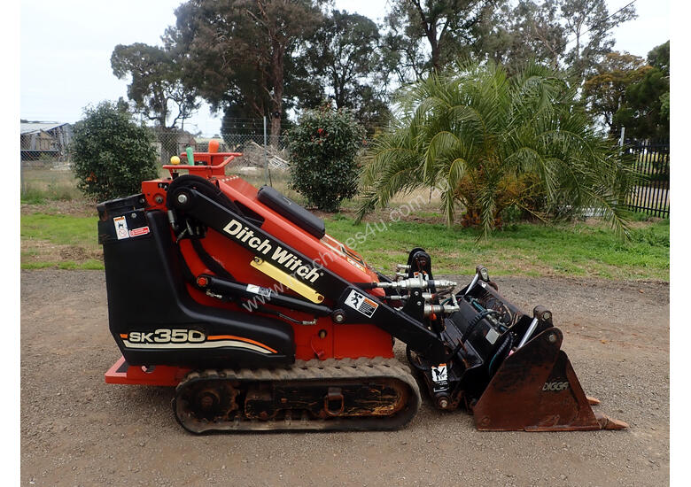 Used 2015 ditch witch SK350 Skid Steer Loaders in , Listed on Machines4u