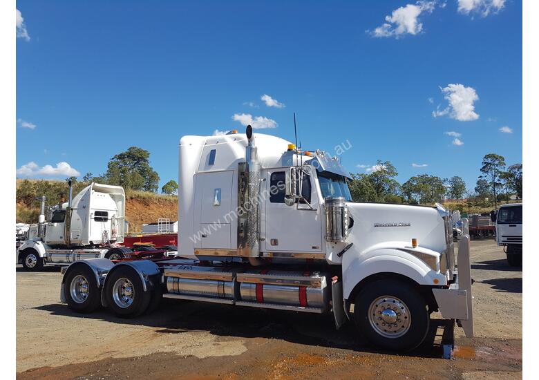 caption Western Star 4964FX Primemover Truck