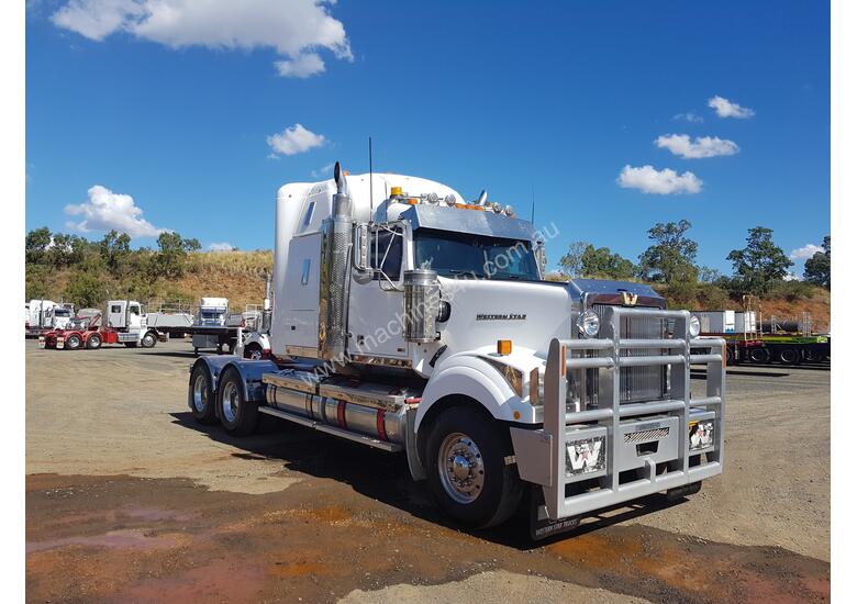 caption Western Star 4964FX Primemover Truck