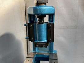 AP Lever Fly Press - picture0' - Click to enlarge