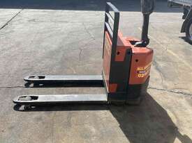 Electric Pallet jack - Hire - picture2' - Click to enlarge