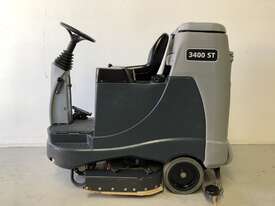 Nilfisk (Advance) Advenger 3400 Rider Scrubber - picture0' - Click to enlarge