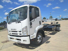Isuzu FRR500 Cab chassis Truck - picture0' - Click to enlarge