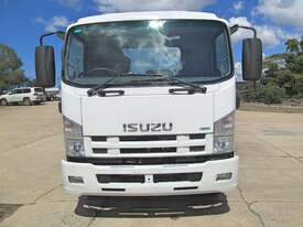 Isuzu FRR500 Cab chassis Truck - picture0' - Click to enlarge