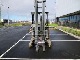 0.6T Battery Electric Reach Sit Down Truck - picture2' - Click to enlarge