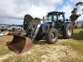 NEW HOLLAND TD95D TRACTOR WITH FRONT END LOADER - picture0' - Click to enlarge